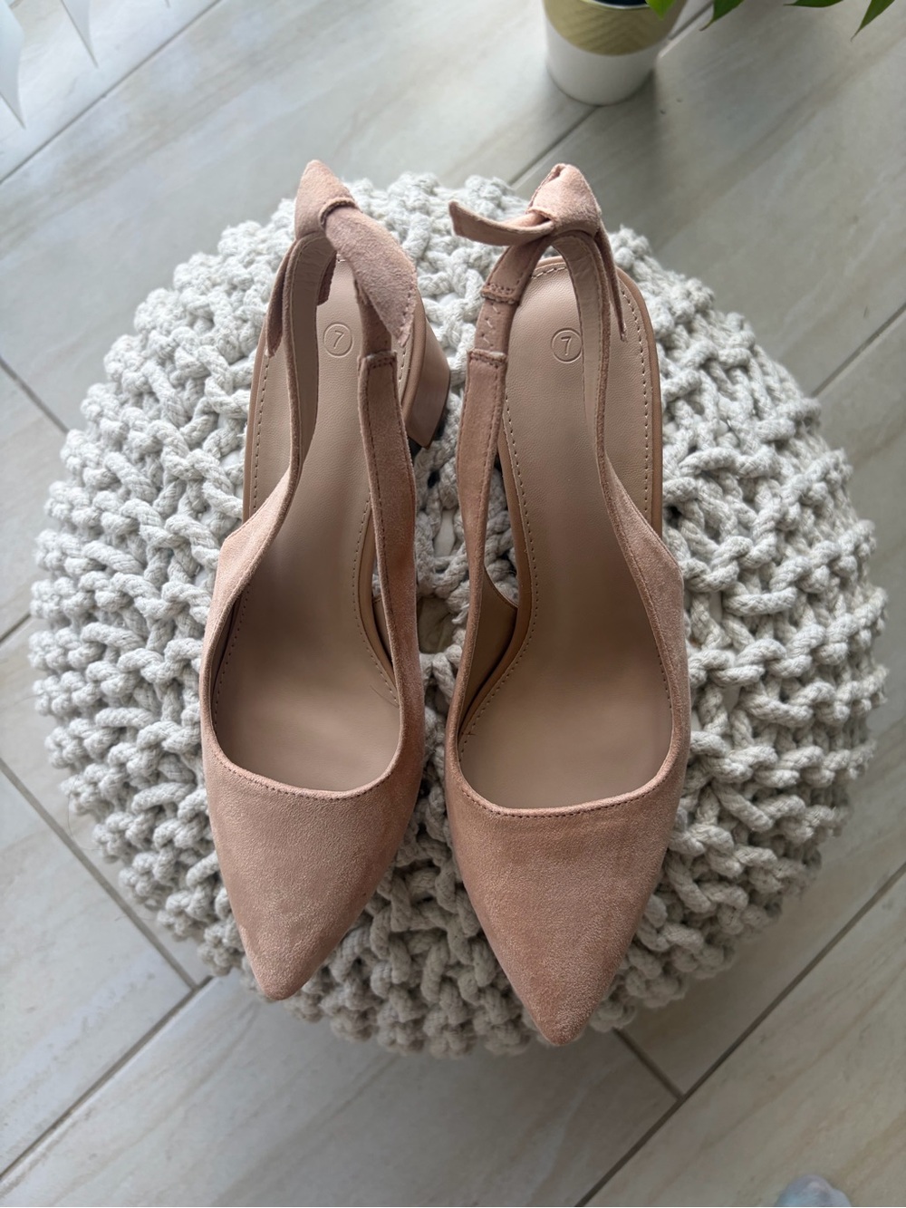 NWT Elegant Nude Slingback Heels
